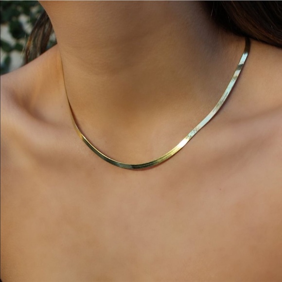 10K Gold 3mm herringbone Chain Necklace 16” inches - Picture 2 of 15
